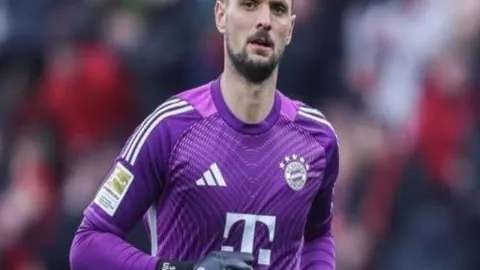 那不勒斯官方证实：斯皮纳佐拉大腿疲劳，将缺阵对阵米兰的比赛